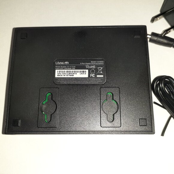 TP-Link Litewave 5 Port Gigabit Ethernet Switch Desktop Ethernet Splitter NWOB - Picture 5 of 8